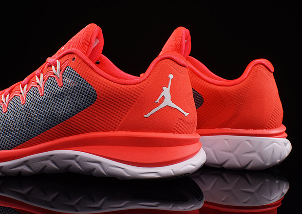 Jordan Flight Flex Trainer 2 Infrared Graphite 3