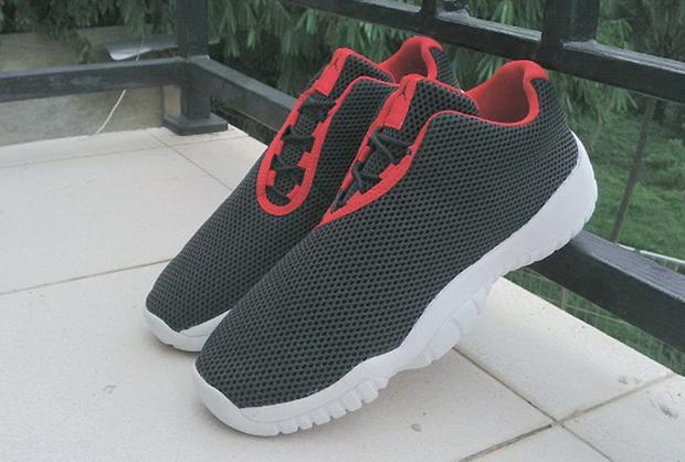 Jordan Future Low Black Red White