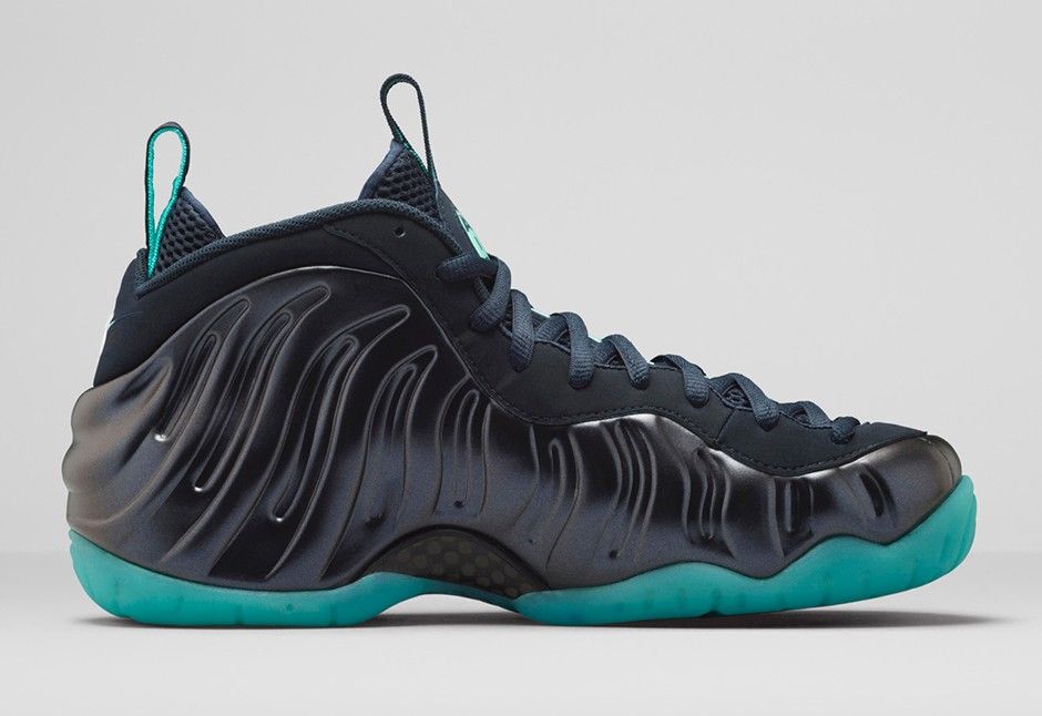 Nike Air Foamposite Pro Midnight Navy Official Images 03