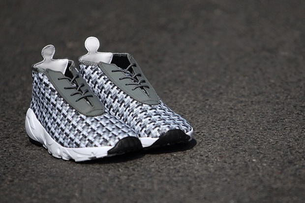 Nike Air Footscape Desert Chukka White Black Reflective 02