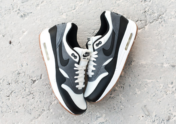 Nike Air Max 1 Sail Black Dark Grey 02