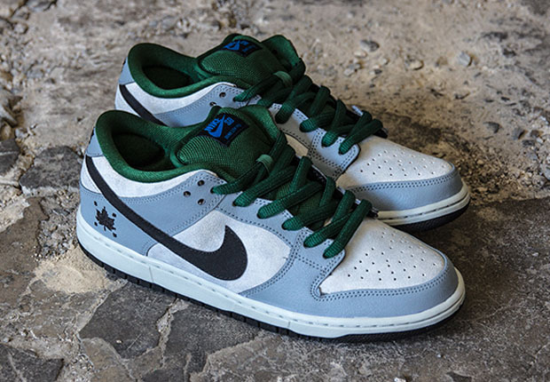 Nike SB Dunk Low "Maple Leaf"