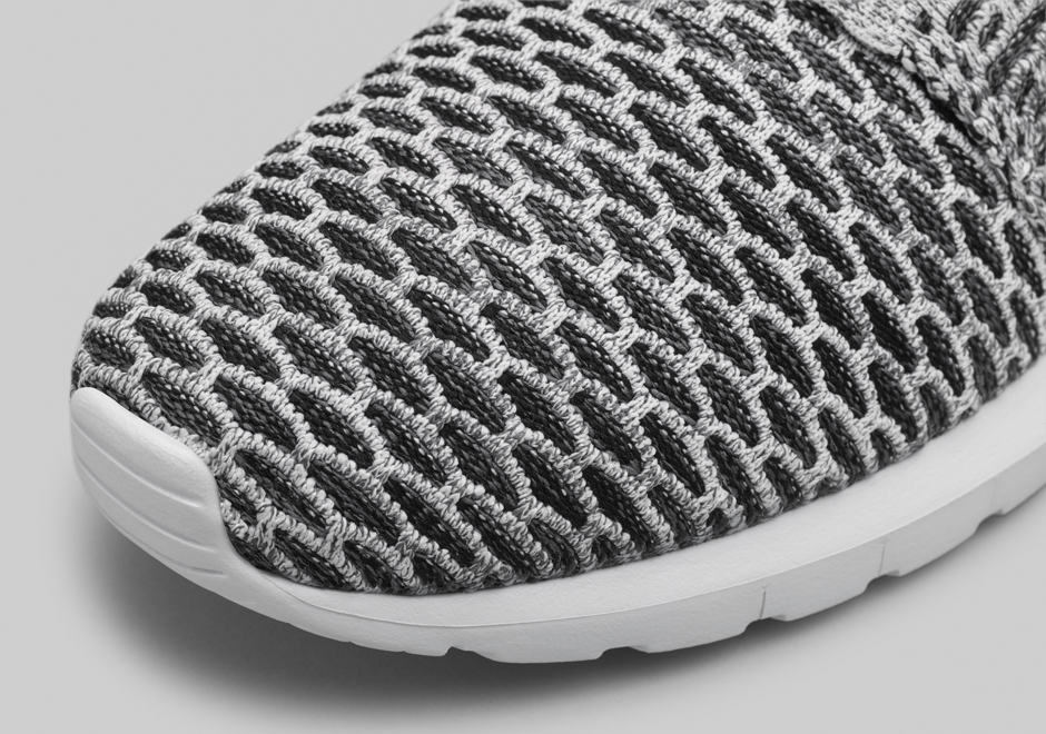 Nike Flyknit Roshe Run February 2015 1