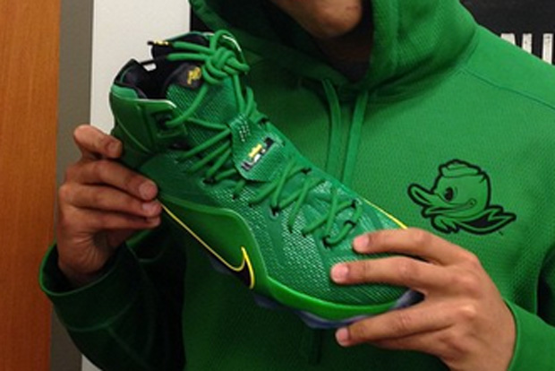 Nike Lebron 12 Oregon Ducks Pe Again Summary1