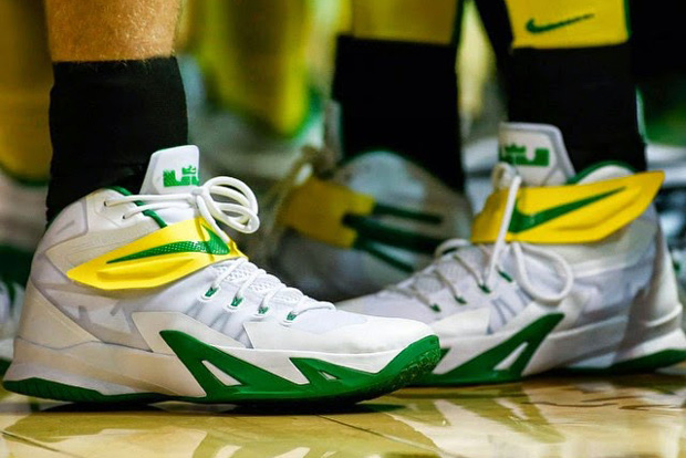 Nike Lebron Soldier 8 Oregon Pes1