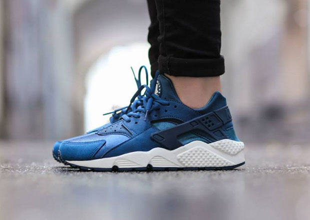 Nike Womens Air Huarache Blue Force Sail 3