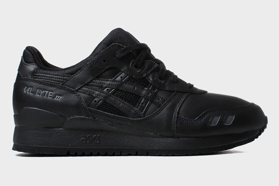 Over 30 Pairs Asics Sneakers Spring 2015 16