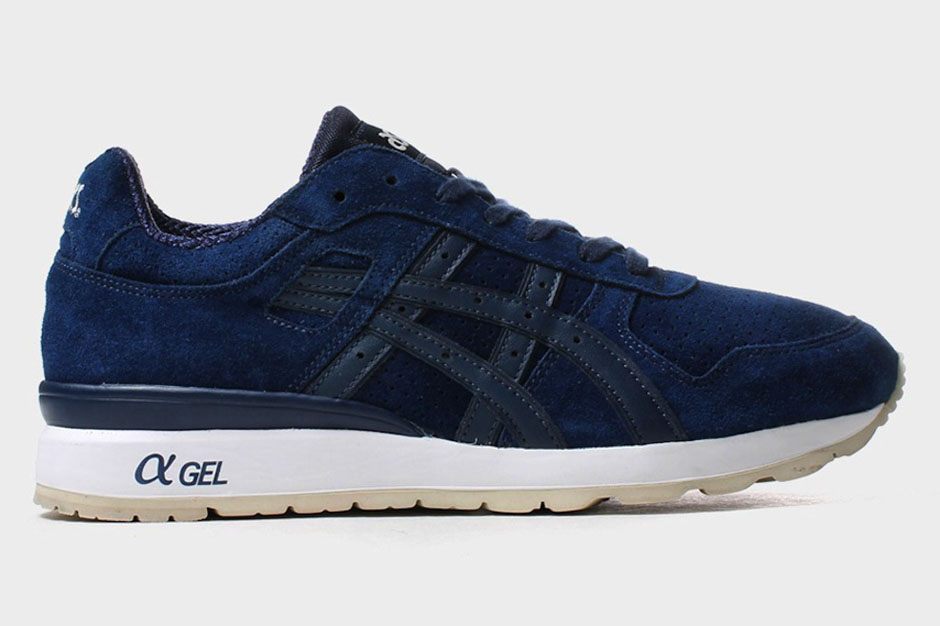 Over 30 Pairs Asics Sneakers Spring 2015 32