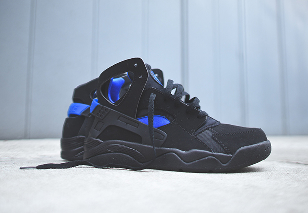 Nike Air Flight Huarache Og Black Lyon Blue Available 3