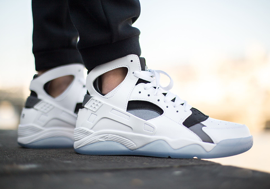 Nike Air Flight Huarache White Black Cool Grey 2