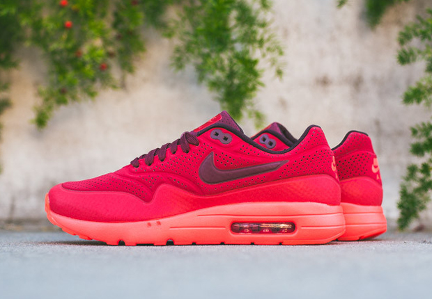 Nike Air Max 1 Ultra Moire "Triple Red"