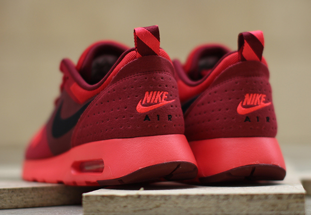 Nike Air Max Tavas University Red Available 4