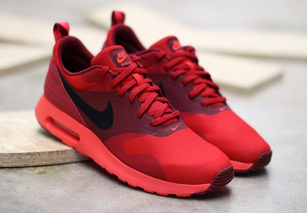 Nike Air Max Tavas University Red Available 5