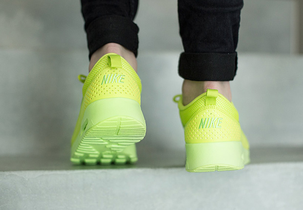 Nike Air Max Thea Cyber Liquid Lime 4