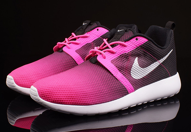 Nike Roshe Run Flight Weight GS - Pink Pow - Black