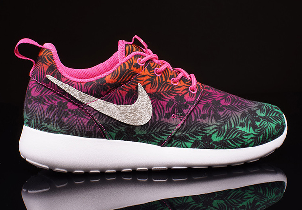 Nike Roshe Run Gs Hot Pink Menta Total Orange 2
