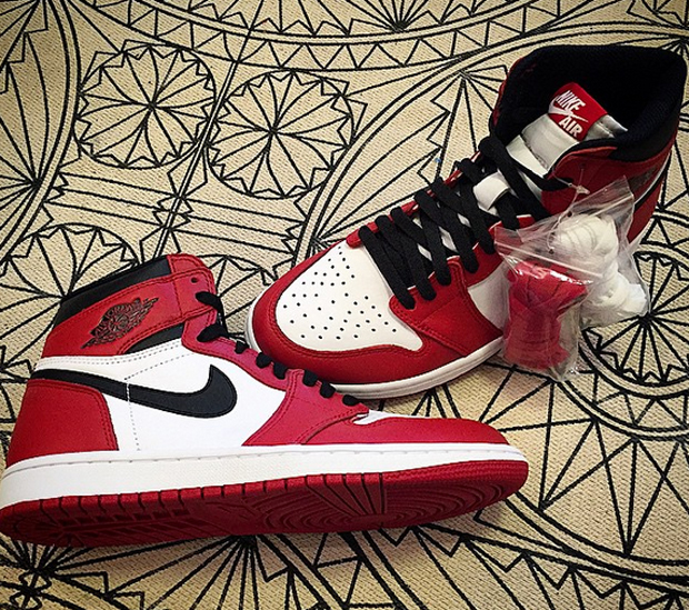 Air Jordan 1 Retro High Og White Red Black 4