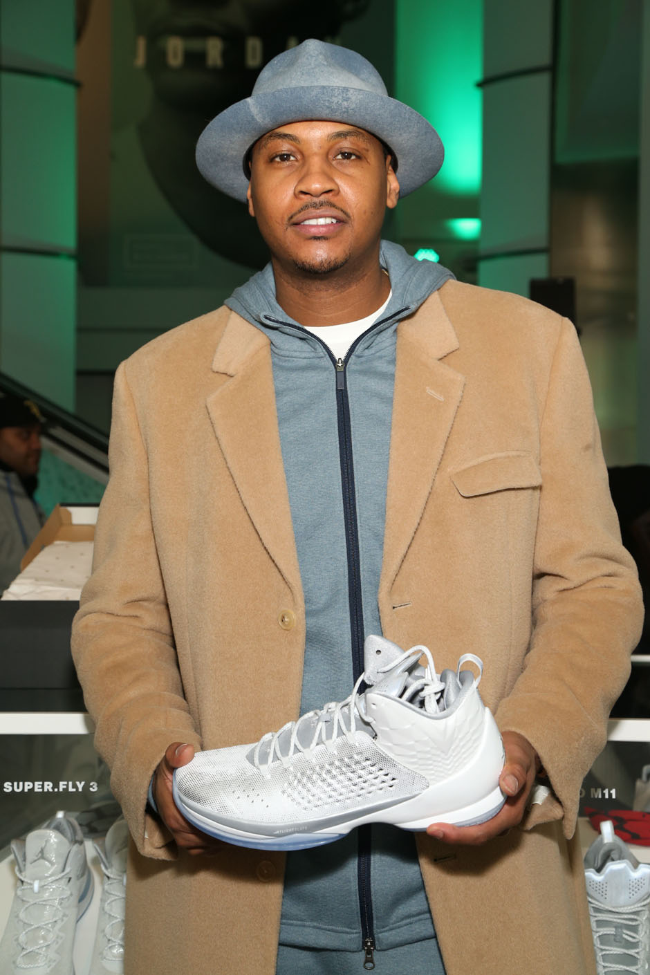 Carmelo Anthony Visits Jordan Brand Pearl Pavillion 02