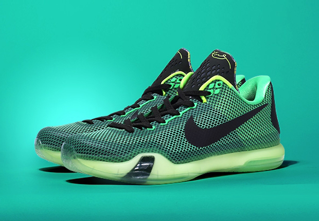 A Detailed Look at the Nike Kobe 10 "Vino"