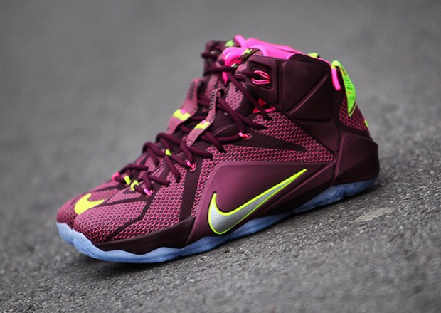 "Double Helix" Nike LeBron 12