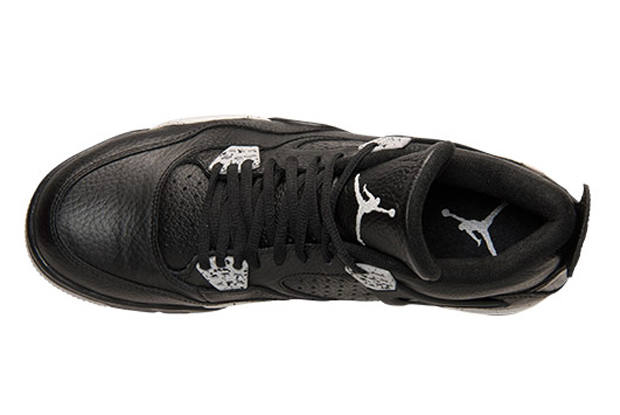 First Look Retail Version Of Air Jordan 4 Oreo 04