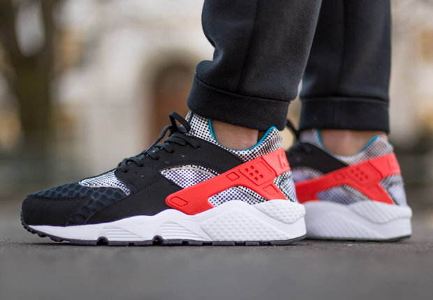 Nike Air Huarache FB “Hypervenom”