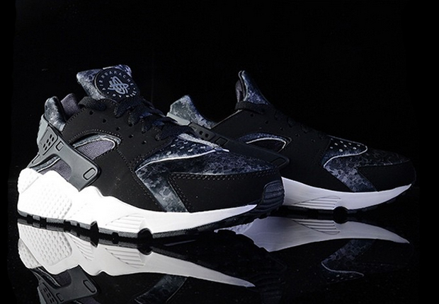 Nike Air Huarache “Snow Camo” – Available