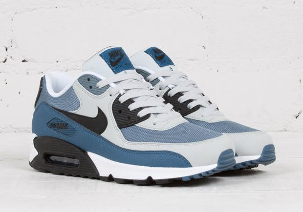 Nike Air Max 90 Grey Mist Slate Graphite 01