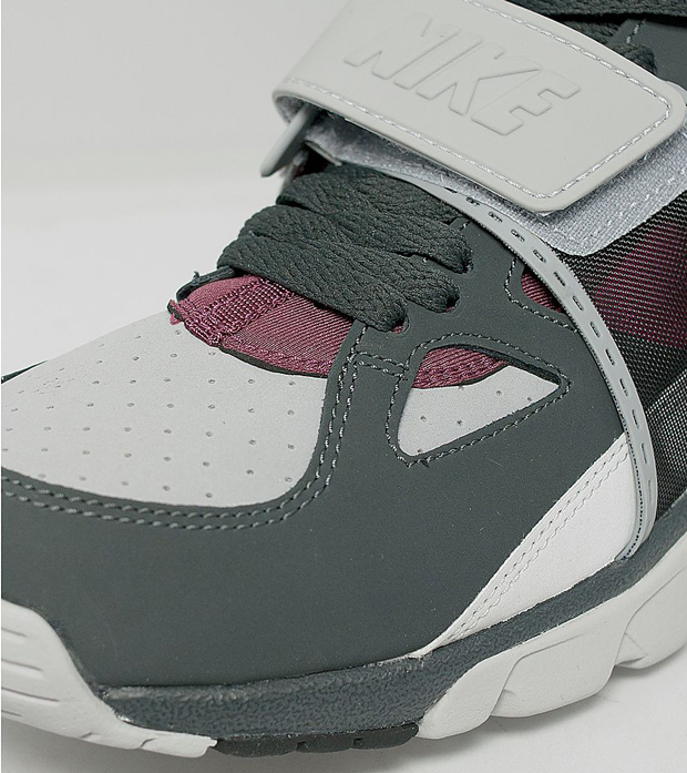 Nike Air Trainer Huarache Wolf Grey Pink 06