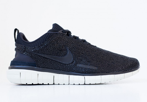 Nike Free OG ’14 “Sting Ray”