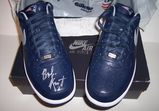 Nike Lunar Force 1 “Patriots” Signed by Robert Kraft