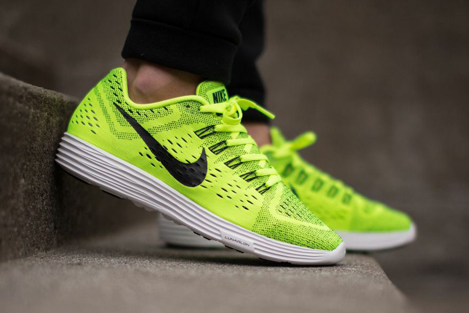 Nike Relerases Nike Lunartempo 04