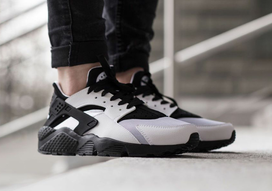 Nike WMNS Air Huarache - White - Black