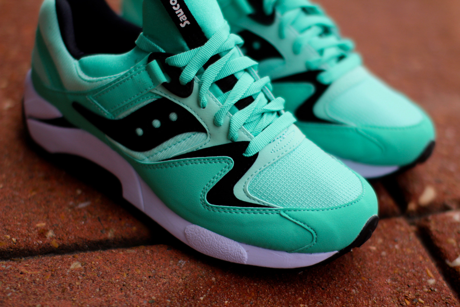 Saucony Grid 9000 Mint Available 05