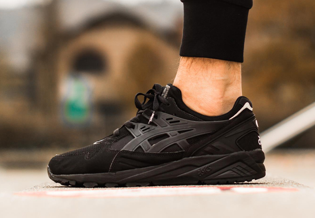 Asics Gel Kayano Blackout 1