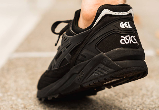 Asics Gel Kayano Blackout 5