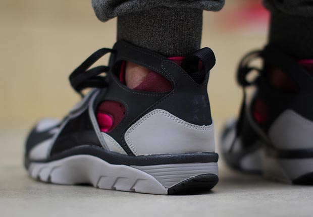 Nike Air Trainer Huarache Fireberry 5