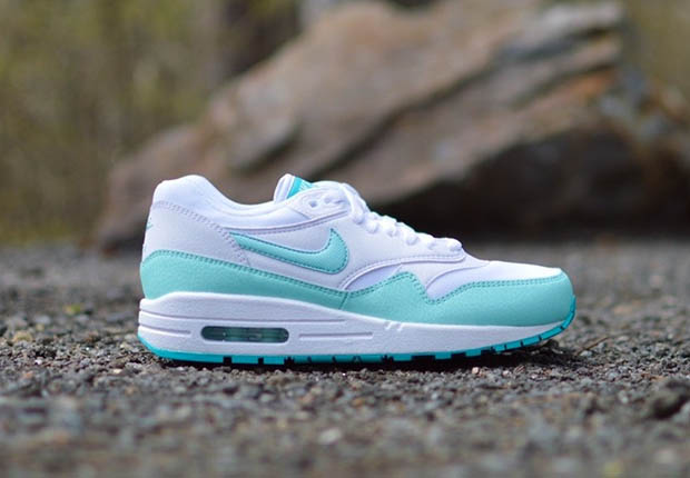 Nike Womens Air Max 1 Artisan Teal 2