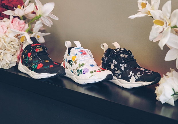 Reebok Furylite "Roses" Pack