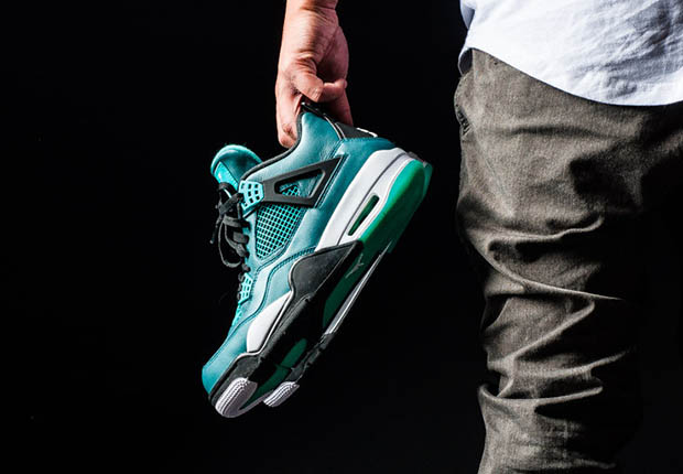 Air Jordan 4 "Teal" - Release Reminder