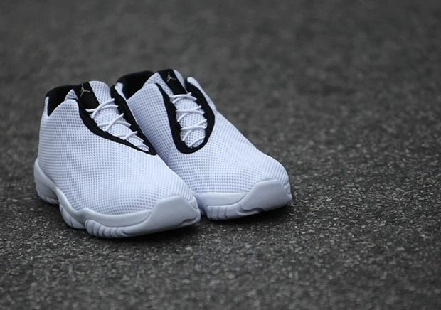 air-jordan-future-low-april-white-black-03