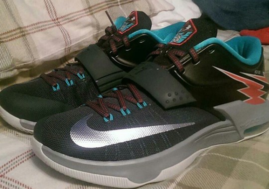 Nike KD 7 “Thunderbolt”