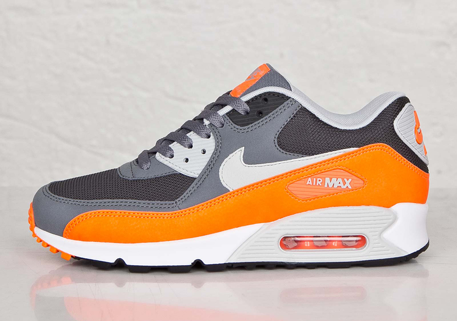 Nike Air Max 90 - Cool Grey - Total Orange