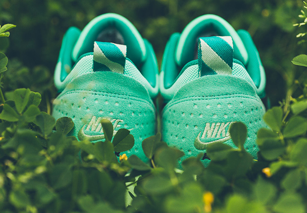 Nike Air Max Tavas Green Glow 4