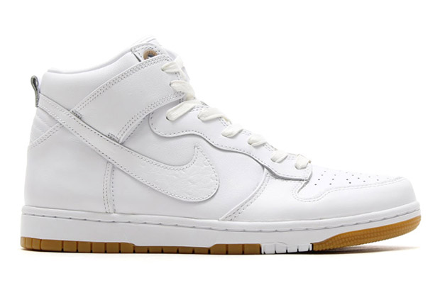 nike-dunk-cmft-prm-qs-white-2