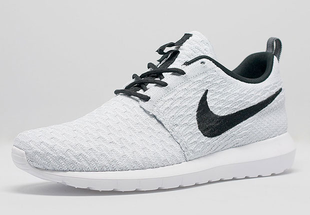 Nike Flyknit Roshe Run – White – Black