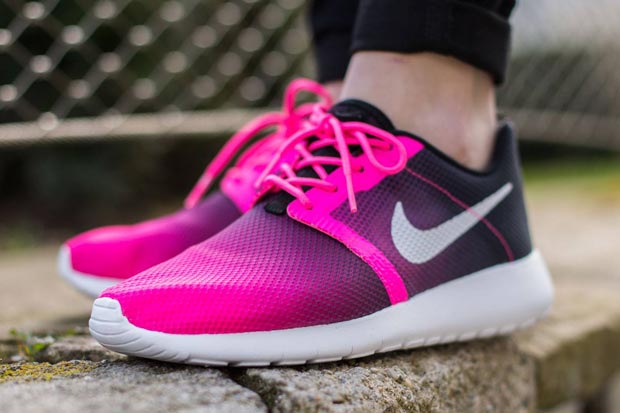 Nike Roshe Run Lighter Version Pink Pow 02