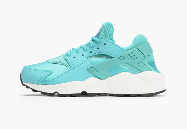 Nike Women's Air Huarache "Light Retro"