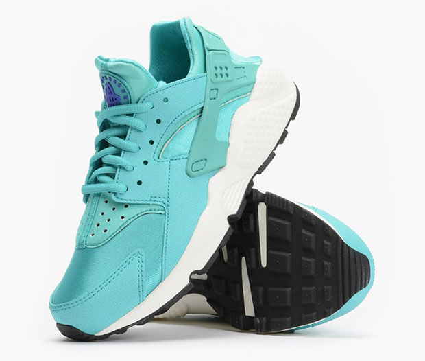 Nike Wmns Air Huarache Light Retro 4