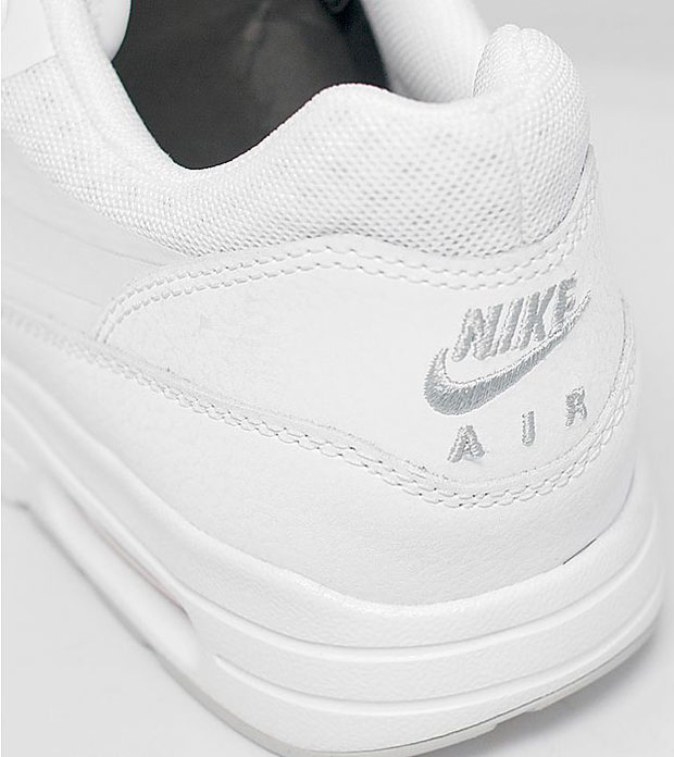 nike-womens-air-max-1-ultra-essential-white-07